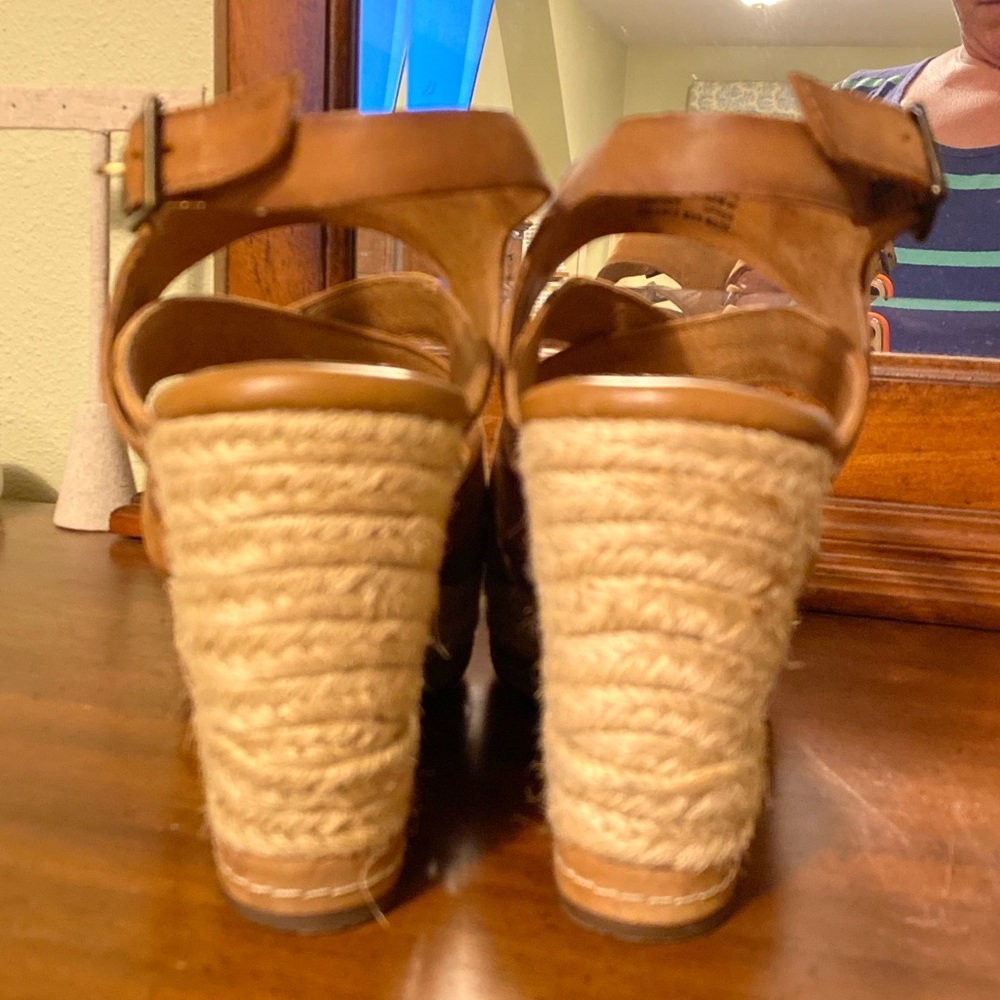 Indigo Clark Wedge Sandals - Picture 3 of 4